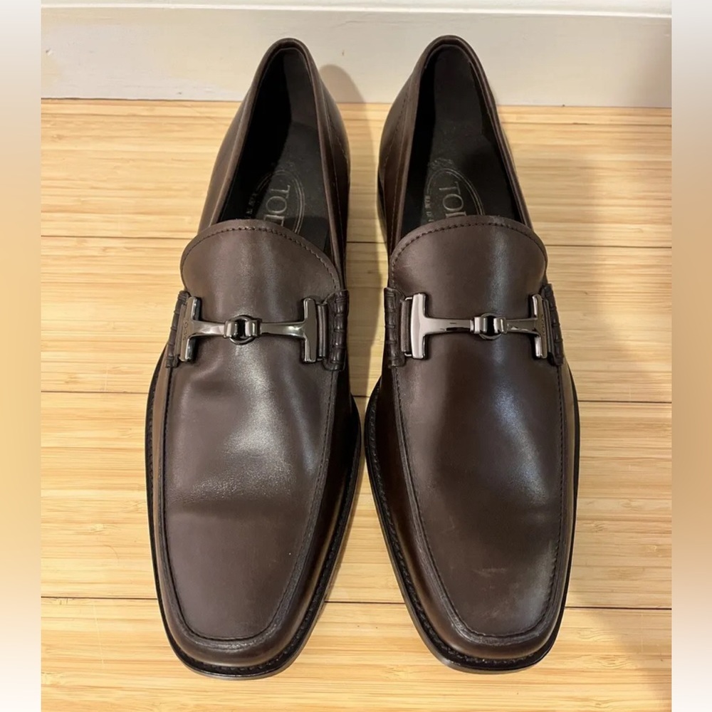 NEW Tod’s Timeless Buckle Leather Loafers - US Size 8 / EU 7 - Brown - SRP $995